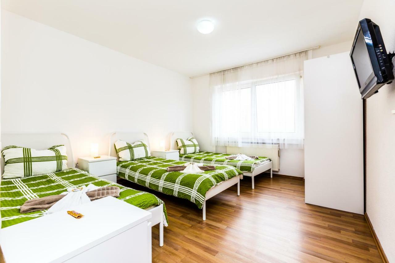 Workers Apartment Am Wiener Platz Keulen Buitenkant foto